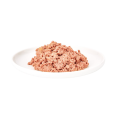 Lata de Comida Húmeda MjAMjAM de Corazones de Pollo y Ternera para gatos, con textura paté y receta sin cereales.