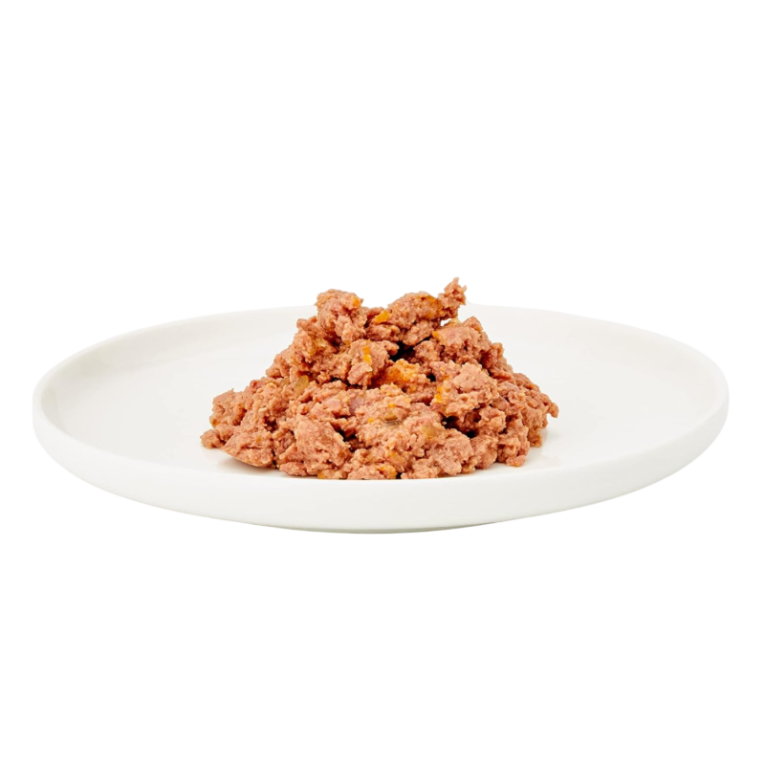 Lata de Comida Húmeda MjAMjAM de Pollo con Zanahorias para gatos, con textura paté y receta sin cereales.
