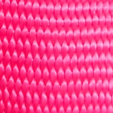 Detalle de la cinta de nylon Fucsia de alta resistencia para el arnés anti-escape de 3 puntos en perros