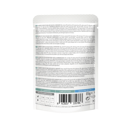 Etiqueta trasera del pouch de Amanova para gatos adultos sabor Ternera y Pollo. Se observan la composición detallada y la certificación Grain-Free. Alimento completo para gatos adultos.