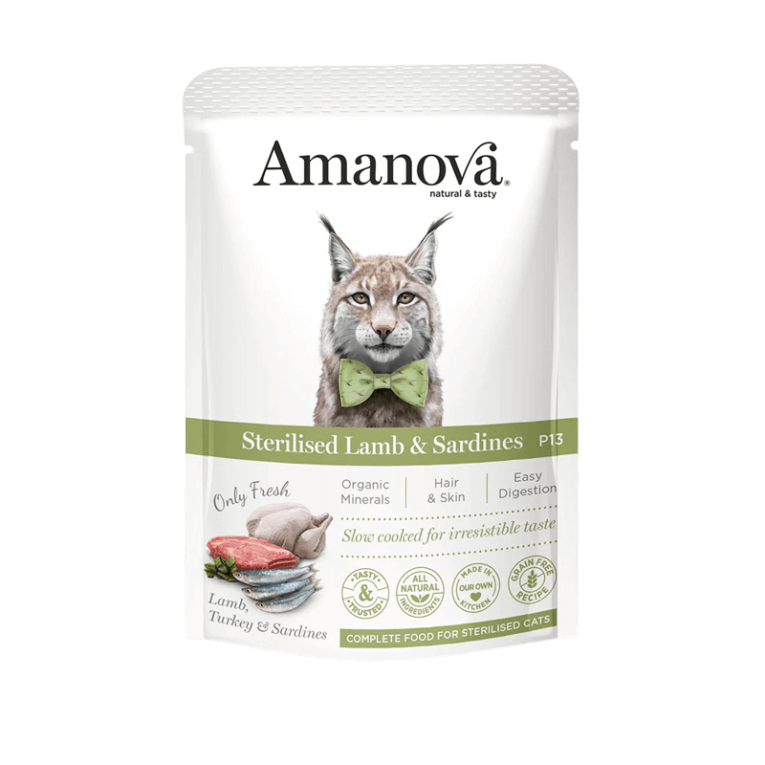 Pouch de comida húmeda Amanova Sterilised sabor Cordero, Pavo y Sardinas para gatos adultos. Alimento completo Grain-Free, cocinado a fuego lento, con minerales orgánicos.