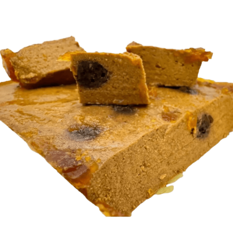 Porción del Turrón de Navidad Dibaq Sense para perros: snack festivo, suave y sin cereales.