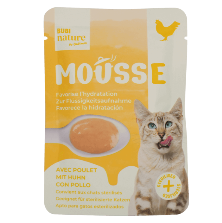 Mousse Gato Pollo Cremoso (50gr). Pouch de Bubi Nature con 32% pollo para hidratación y gatos esterilizados.