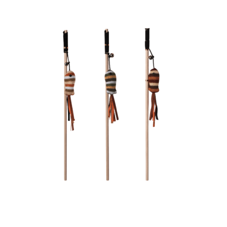 Tres Caña Juguete Pez Gato de madera (40cm) con cuerda elástica, pez de rayas y cascabel.
