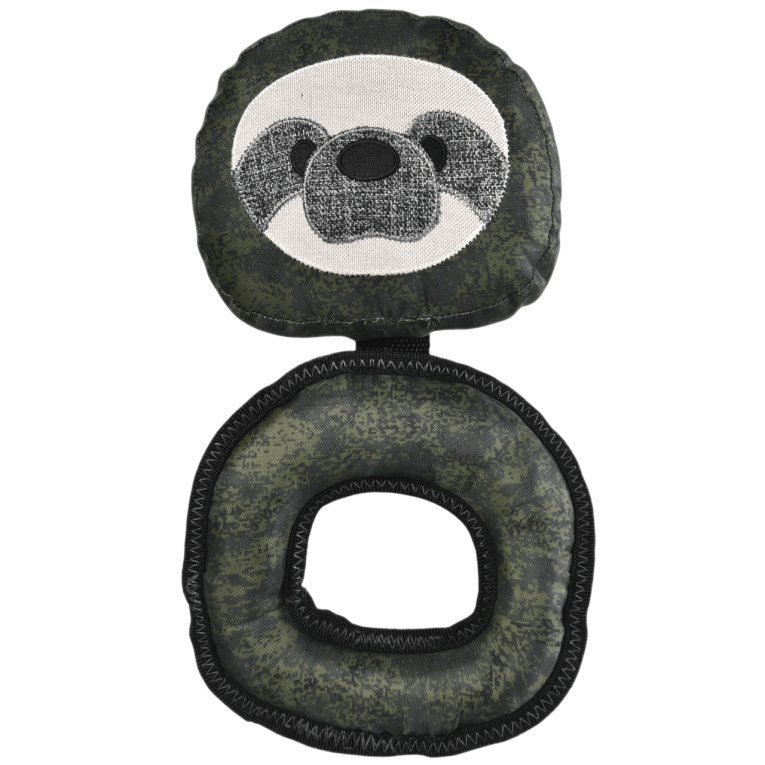 Juguete para perro con forma de perezoso con estampado de camuflaje verde y forma de anillo inferior de la marca XT DOG en Anlú.