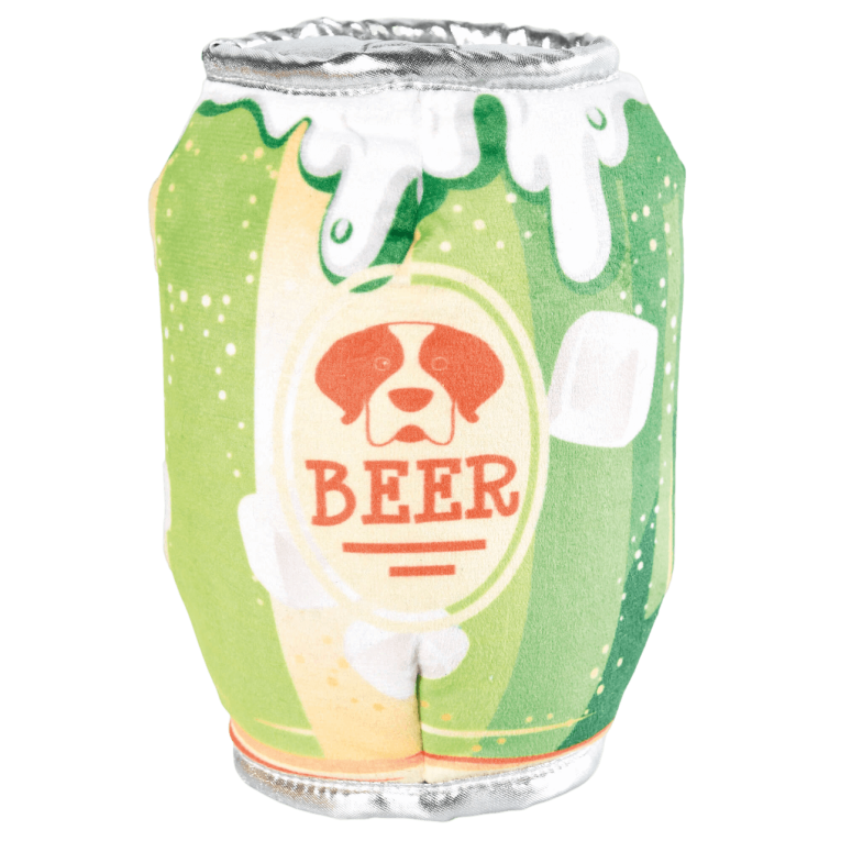 Juguete para perro con forma de lata de cerveza verde de peluche con una lengüeta marrón para esconder premios de la marca Premier DOG en Anlú.