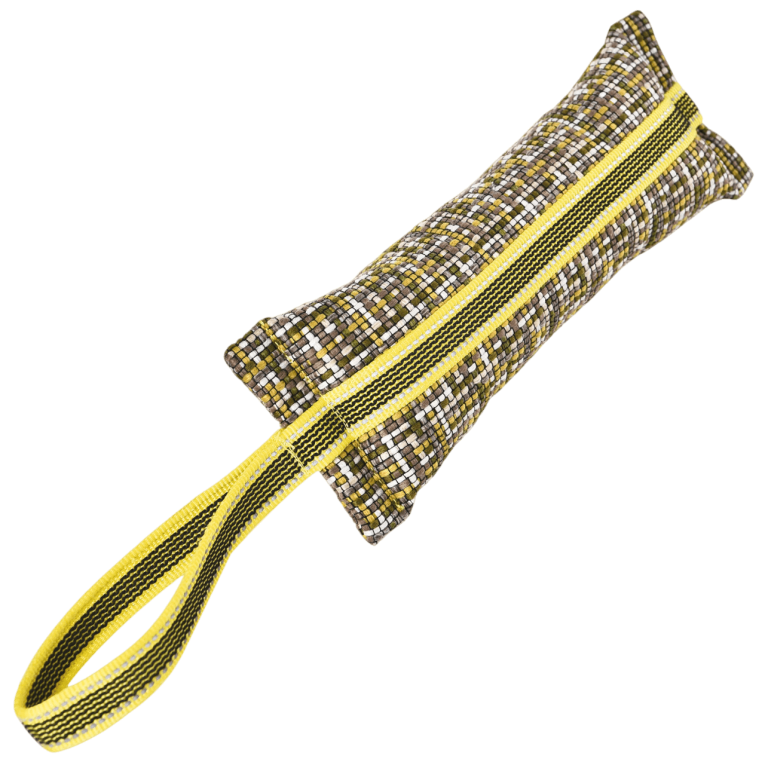 Juguete tirador para perro con squeaker de la marca XT-DOG fabricado en material entretejido marrón con asa amarilla y costuras reforzadas en Anlú.