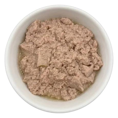Paté Zen monoproteico de pavo para perros servido en un bol, textura del producto