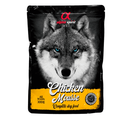 Sobre de Alpha Spirit Chicken Mousse, alimento completo húmedo de pollo para perros de todas las razas, en formato 300g.