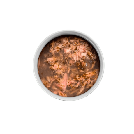 Composición Atún 55% Algas marinas 1% Agentes gelificantes 1,40% Agua 42,60% Componentes analíticos Proteína bruta 10% Grasa bruta 1% Fibra bruta 1% Ceniza bruta 1% Humedad 85% ¡Mima a tu gato con el sabor del océano y los nutrientes esenciales de Amanova Atún y Algas en Gelatina! Esta receta es la elección perfecta para gatos que buscan un alimento complementario delicioso y nutritivo, elaborado con ingredientes frescos y naturales. ¡Tu gato te lo agradecerá!