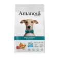 Composición Cerdo ibérico preparado en fresco 68% (usamos 140 kg de cerdo ibérico preparado en fresco para producir 100 kg de nuestro producto), patata deshidratada, guisantes verdes enteros, fibra de manzana, aceite de pollo (protegido con tocoferoles naturales), hidrolizado de hígado de cerdo, minerales, levaduras (Saccharomyces cerevisiae), semillas de lino (fuente natural de ácidos grasos ω3),aceite de pescado (protegido con tocoferoles naturales), tapioca, boniato, glucosamina 1400 mg/kg, brócoli deshidratado, kale deshidratada, arándanos rojos, spirulina, alga kelp, krill del antártico, calabaza deshidratada 1000 mg/kg, zanahoria blanca 1000 mg/kg, jengibre 1000 mg/kg, achicoria (fuente de FOS) 1000 mg/kg, condroitina 1000 mg/kg, pared celular hidrolizada de levaduras (fuente de MOS) 1000 mg/kg, romero, Yucca schidigera, naranja deshidratada 500 mg/kg. Componentes analíticos proteína bruta 26,00%, grasa bruta 16,00%, ácidos grasos omega-3 0,50%, ácidos grasos omega-6 2,30%, fibra bruta 4,00%, ceniza bruta 7,50%, calcio 1,40%, fósforo 1,00%, energía metabolizable 3730 kcal/kg. Aditivos nutricionales vitamina A 22500 UI/kg, vitamina D3 1800 UI/kg, vitamina E 450 mg/kg, vitamina C 100 mg/kg, hierro (quelato de hierro (II) de aminoácidos, hidratado) 63 mg/kg, cobre (quelato de cobre (II) de aminoácidos, hidratado) 5 mg/kg, manganeso (quelato de manganeso de aminoácidos, hidratado) 24 mg/kg,zinc (quelato de zinc de aminoácidos, hidratado) 85 mg/kg, selenio (levadura selenizada Saccharomyces cerevisiae NCYC R397, inactivada, complejo de levadura de selenio) 0,20 mg/kg, taurina 300 mg/kg, L-carnitina 50 mg/kg. Aditivos tecnológicos Antioxidantes: extractos de tocoferol de aceites vegetales. Los Aditivos zootécnicos Probiótico Bacillus velezensis C-3102 (DSM 15544) 1 x 109 UFC/kg ¡Deleita el paladar de tu perro con Amanova Adult Exigent Cerdo y Calabaza! Este pienso es la elección perfecta para perros con apetitos exigentes, ofreciendo un sabor irresistible y una nutrición completa y equilibrada. ¡Tu perro te lo agradecerá!