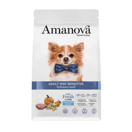 COMPOSICIÓN: cordero preparado en fresco 65% (usamos 130 kg de cordero preparado en fresco para producir 100 kg de nuestro producto), patata deshidratada, guisantes verdes enteros, fibra de manzana, proteína de guisantes, hidrolizado de hígado de cordero, minerales, levaduras (Saccharomyces cerevisiae), proteína de patata, semillas de lino (fuente natural de ácidos grasos ω3), aceite de pescado (protegido con tocoferoles naturales), glucosamina 1400 mg/kg, calabaza deshidratada 1000 mg/kg, brócoli deshidratado, kale deshidratada, krill del antártico, alga kelp, arándanos rojos, spirulina, jengibre 1000 mg/kg, zanahoria blanca 1000 mg/kg, achicoria (fuente de FOS) 1000 mg/kg, pared celular hidrolizada de levaduras (fuente de MOS) 1000 mg/kg, condroitina 1000 mg/kg, naranja deshidratada 500 mg/kg, romero, Yucca schidigera. COMPONENTES ANALÍTICOS: proteína bruta 27,00%, grasa bruta 18,50%, ácidos grasos omega-3 0,35%, ácidos grasos omega-6 1,25%, fibra bruta 2,50%, ceniza bruta 8,00%, calcio 1,30%, fósforo 1,00%, energía metabolizable 3940 kcal/kg. ADITIVOS NUTRICIONALES: vitamina A 22000 UI/kg, vitamina D3 2000 UI/kg, vitamina E 500 mg/kg, vitamina C 125 mg/kg, hierro (quelato de hierro (II) de aminoácidos, hidratado) 63 mg/kg, cobre (quelato de cobre (II) de aminoácidos, hidratado) 5 mg/kg, manganeso (quelato de manganeso de aminoácidos, hidratado) 24 mg/kg, zinc (quelato de zinc de aminoácidos, hidratado) 85 mg/kg, selenio (levadura selenizada Saccharomyces cerevisiae NCYC R397, inactivada, complejo de levadura de selenio) 0,20 mg/kg, taurina 300 mg/kg. ADITIVOS TECNOLÓGICOS: antioxidantes: extractos de tocoferol de aceites vegetales. ADITIVOS ZOOTÉCNICOS: probiótico Bacillus velezensis C-3102 (DSM 15544) 1 x 109 UFC/kg. ¡Cuida la digestión y la piel de tu perro mini con Amanova Adult Mini Sensitive Cordero Fresco! Compra ahora y dale a tu mascota una alimentación saludable y deliciosa. Información Adicional: Apto para perros de razas pequeñas. Almacenar en un lugar fresco y seco. Consultar la tabla de alimentación para ajustar la cantidad diaria según el peso y la actividad del perro.