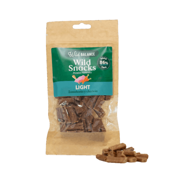 Bolsa de premios naturales Wild Balance Wild Snacks Light con un 86% de Pavo, Zanahoria y Chirivía, para control de peso.