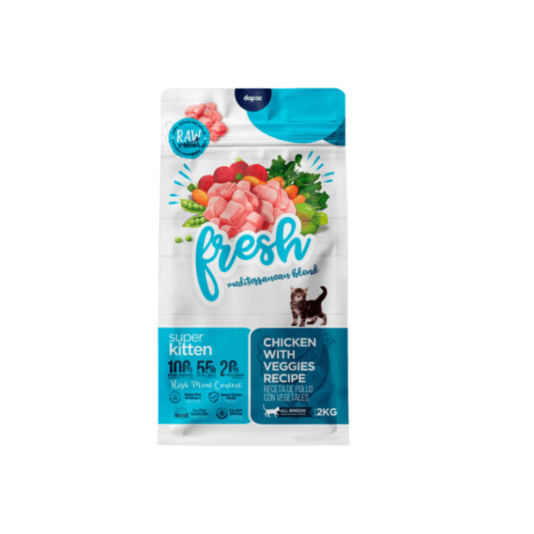 Pienso Gatito Mediterráneo Pollo Fresh Super Kitten. Saco azul y blanco con gatito.