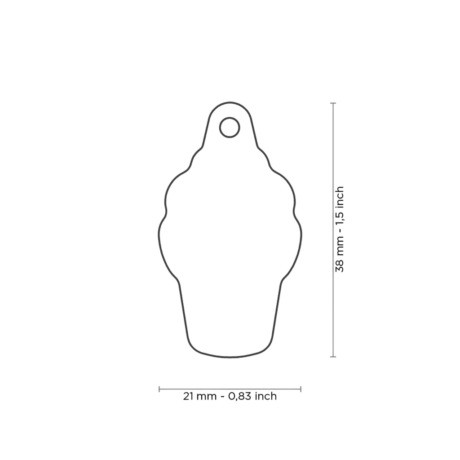 ¿Por qué es importante que tu mascota lleve una placa identificativa? Seguridad: La placa identificativa es la forma más rápida y efectiva de que alguien pueda contactarte si encuentra a tu mascota perdida. Tranquilidad: Saber que tu mascota lleva una identificación te brinda tranquilidad y reduce la angustia en caso de extravío. Información vital: Además de tus datos de contacto, puedes incluir información relevante como el nombre de tu mascota o si requiere cuidados especiales. Cumplimiento legal: En algunas localidades, es obligatorio que los perros lleven una placa identificativa. Detalles del producto Diseño: Helado Personalización: Grabado en la parte trasera Incluye: Anillo para enganchar al collar ¡Dale a tu mascota un toque de dulzura y seguridad con la Placa Food Ice Cream! Esta placa es el accesorio perfecto para las mascotas con personalidad y para los dueños que valoran la seguridad de sus compañeros peludos. ¡No esperes más y consigue la tuya!