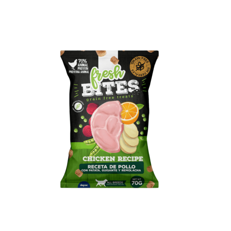 Snack Adiestramiento Pollo Grain Free Bites 70g. Bolsa verde con bites de pollo, patatas y guisantes.