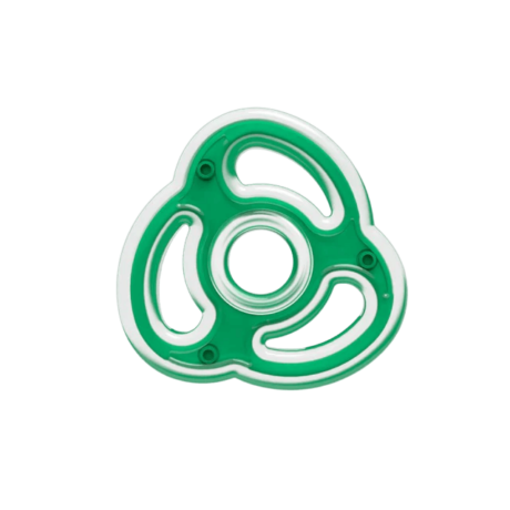 Materiales duraderos: La combinación de nylon rígido y TPR (caucho termoplástico) garantiza una larga duración, incluso para los masticadores más intensos. Aromas irresistibles: Disponibles en una variedad de aromas deliciosos como bacon, pollo, coco y menta, que estimulan el instinto natural de tu perro. Diseño variado: Ofrecemos una amplia gama de formas y texturas para adaptarse a las preferencias de cada perro. Seguridad: Fabricados con materiales no tóxicos y libres de BPA, garantizando la seguridad de tu mascota. Fácil limpieza: Se pueden limpiar fácilmente con agua y jabón.